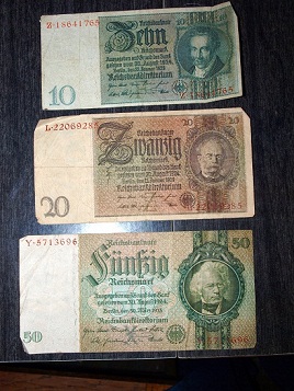 Early-1900-S-Foreign-Currencies.-Pictures